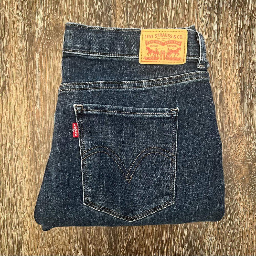Levi’s Classic Capri Size 12